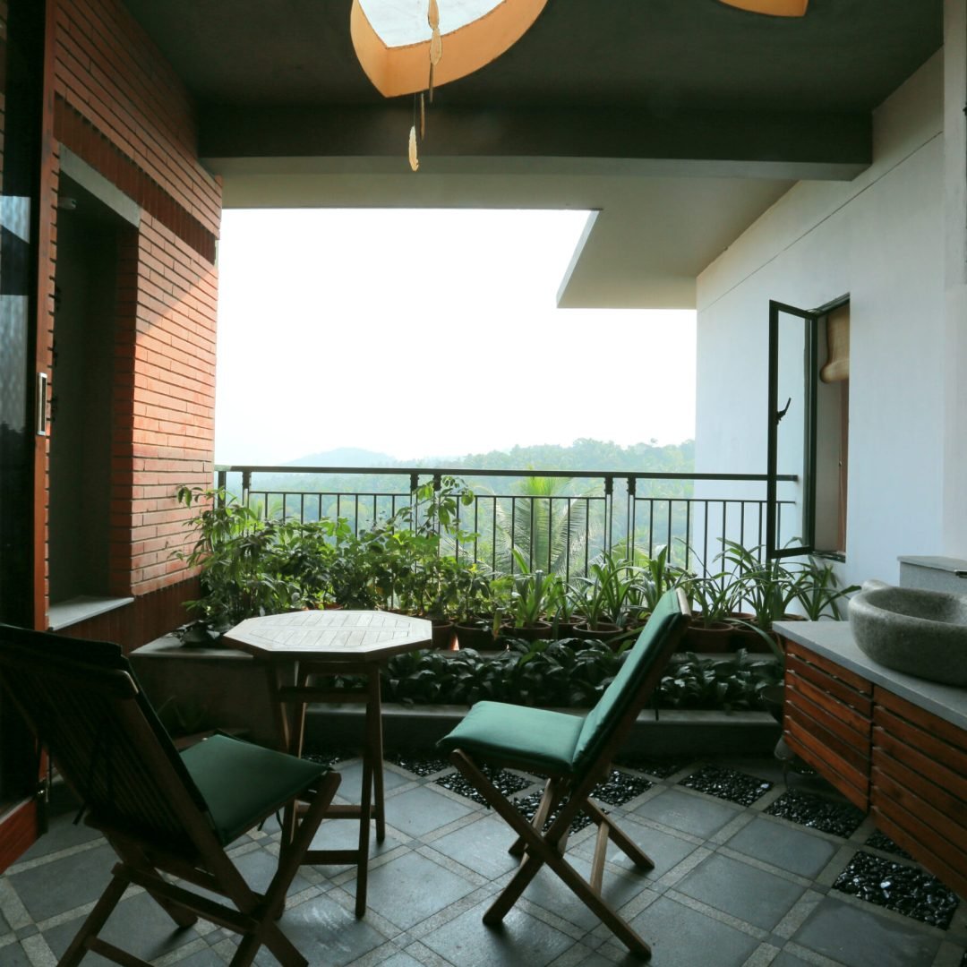 01_Riversong_Interior (1)